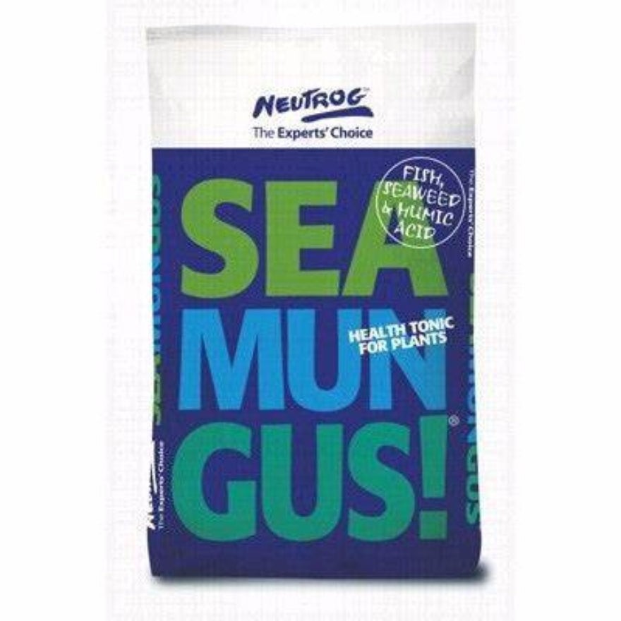 Neutrog Seamungus 10kg bag of organic soil and plant conditioner, blue and white packaging.